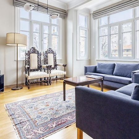 Appartamento Flat With Balcony And Bosphorus View In Beyoglu Provincia di Provincia di Istanbul Esterno foto