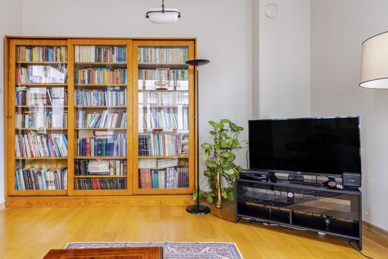 Appartamento Flat With Balcony And Bosphorus View In Beyoglu Provincia di Provincia di Istanbul Esterno foto
